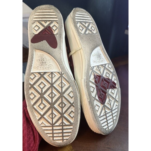 Size 11 - Converse Chuck Taylor All Star High Embroidered Hearts - Cherry... - Picture 8 of 11